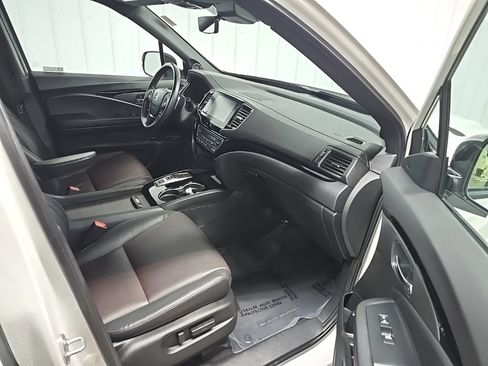 Used 2023 Honda Ridgeline Black Edition image 18