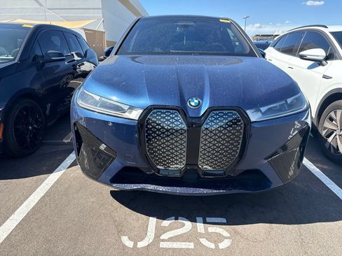 Used 2024 BMW iX xDrive50 w/ Premium Package AWD/4WD image 2