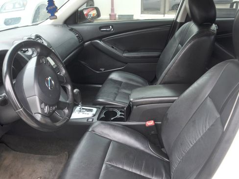 Used 2010 Nissan Altima 2.5 SL w/ SL Pkg image 29