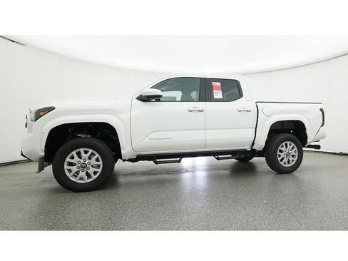 New 2026 Toyota Tacoma SR5 AWD/4WD image 18