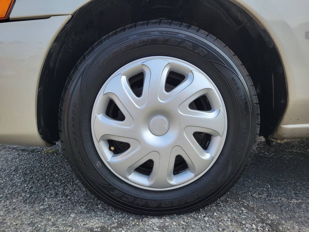 Used 1998 MAZDA Protege ES FWD image 11