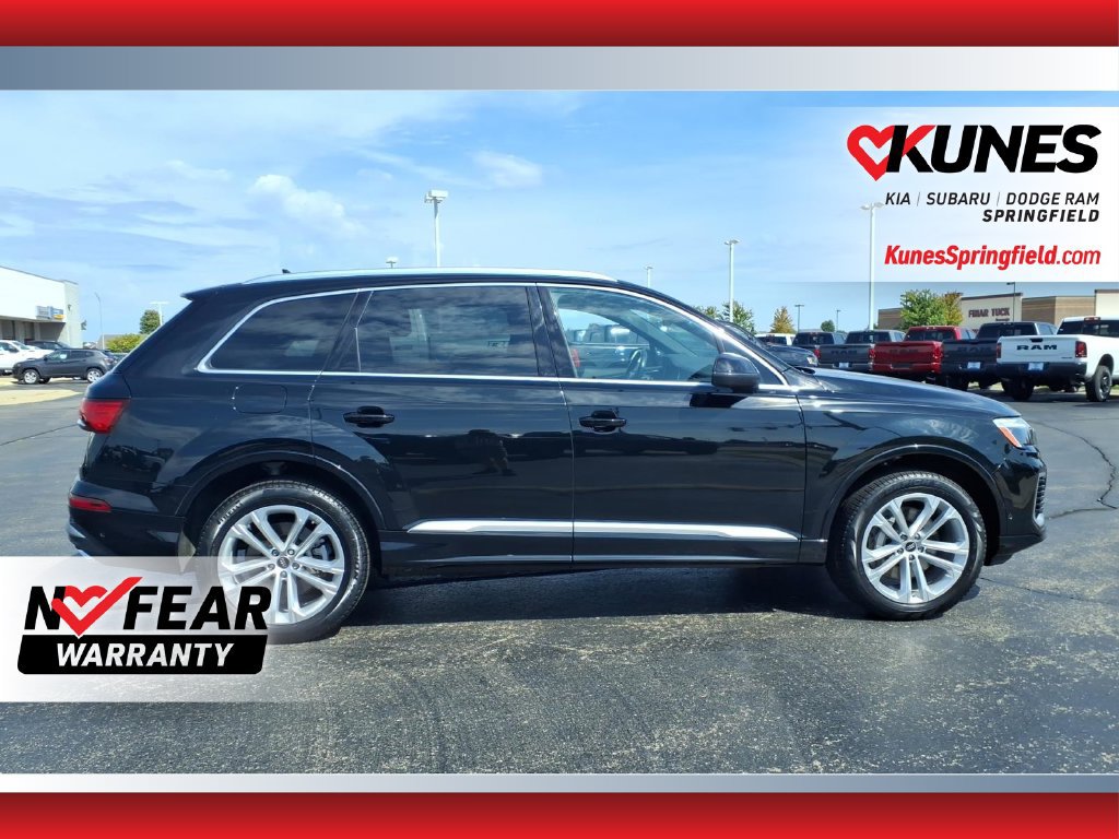 Used 2025 Audi Q7 3.0T Premium Plus AWD/4WD image 2