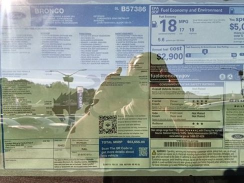 New 2025 Ford Bronco Badlands image 32