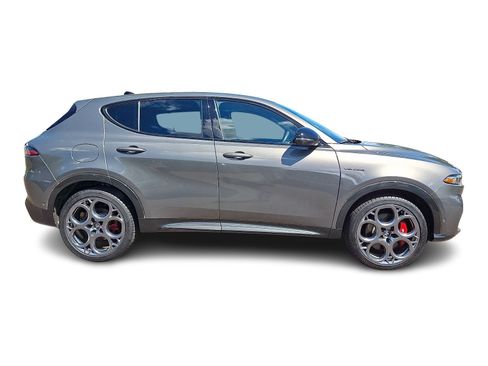 Used 2024 Alfa Romeo Tonale Veloce AWD/4WD image 7