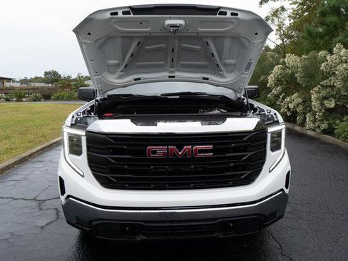 Used 2025 GMC Sierra 1500 Pro w/ Pro Value Package image 9