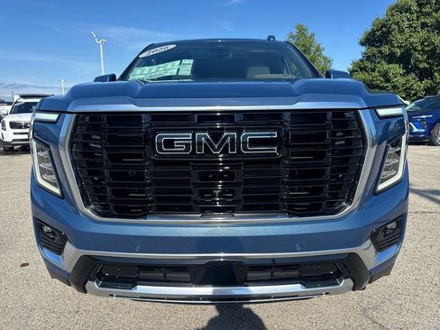 New 2026 GMC Yukon Denali w/ Denali Reserve Package AWD/4WD image 9