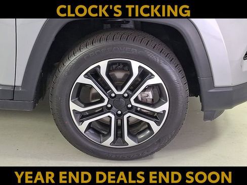 Used 2022 Jeep Compass Limited image 9