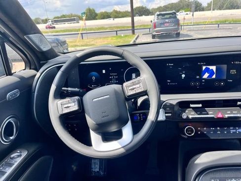 New 2026 Hyundai Palisade Calligraphy FWD image 11