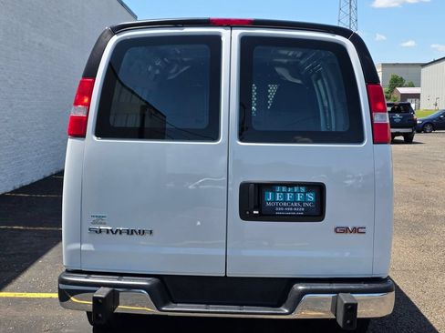 Used 2025 GMC Savana 2500 RWD image 6