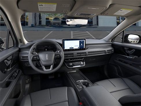 New 2026 Lincoln Corsair Reserve image 9