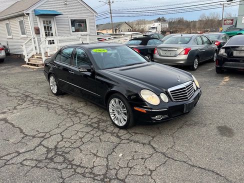 Used 2008 Mercedes-Benz E 350 4MATIC Sedan image 3