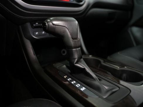 Used 2016 GMC Canyon SLT w/ Driver Alert Package image 29