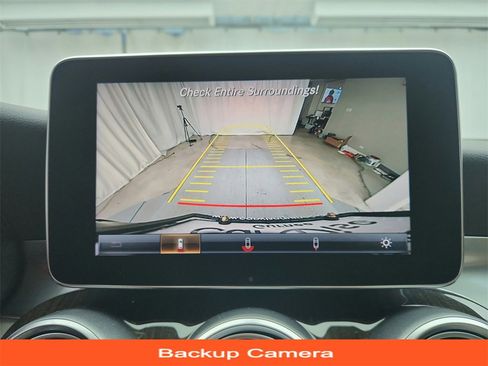 Used 2017 Mercedes-Benz GLC 300 4MATIC image 18