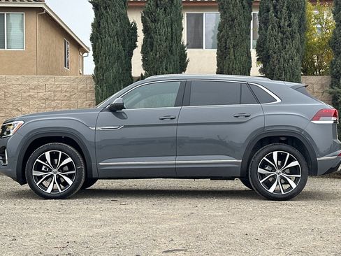 New 2026 Volkswagen Atlas Cross Sport SEL Premium R-Line image 7