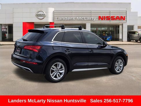 Used 2020 Audi Q5 2.0T Premium AWD/4WD image 3
