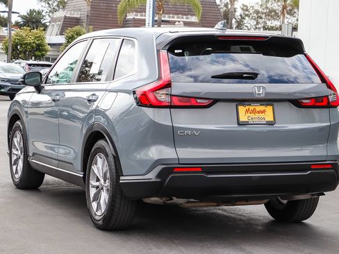 Used 2024 Honda CR-V EX image 8