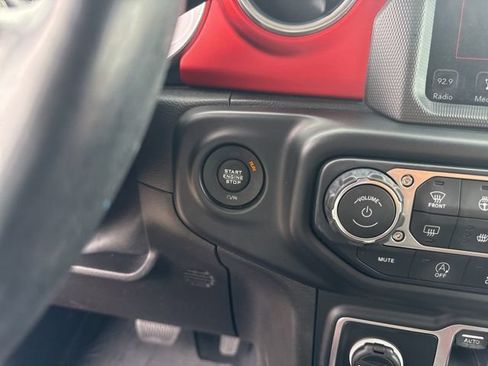 Used 2019 Jeep Wrangler Unlimited Rubicon AWD/4WD image 13