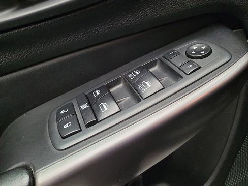 Used 2020 Jeep Cherokee Limited FWD image 27