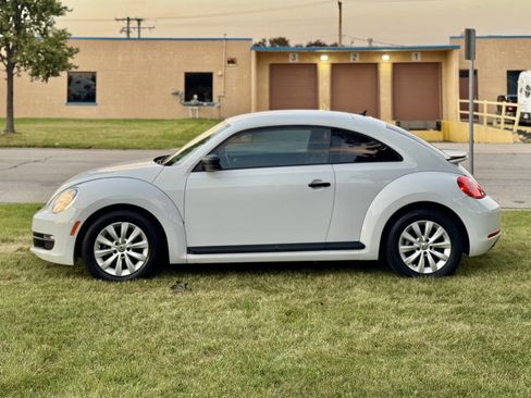 Used 2016 Volkswagen Beetle 1.8T S image 7