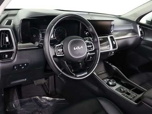 Used 2022 Kia Sorento EX w/ Panoramic Sunroof Package AWD/4WD image 29