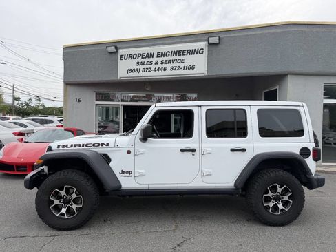 Used 2020 Jeep Wrangler Unlimited Rubicon AWD/4WD image 4