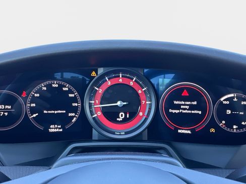 Used 2024 Porsche 911 Targa 4S w/ Premium Package image 29