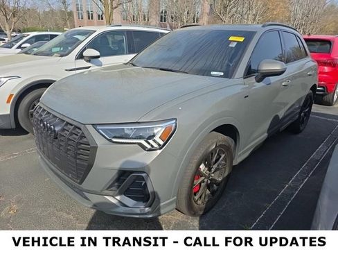 Used 2024 Audi Q3 2.0T Premium image 1