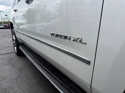 Used 2017 GMC Yukon XL SLT w/ Premium Edition AWD/4WD image 67