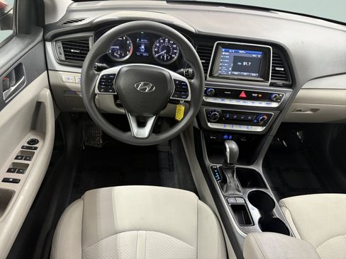 Used 2019 Hyundai Sonata SE FWD image 10