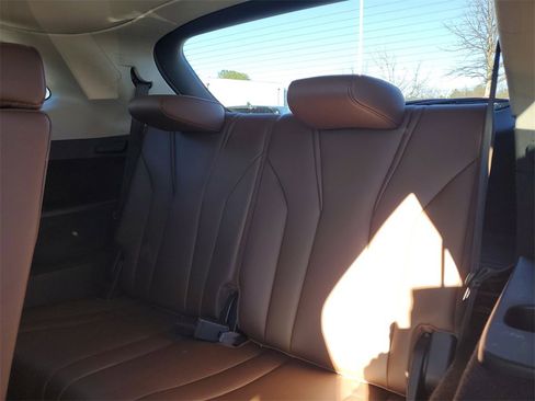 Certified 2023 Acura MDX FWD w/ Technology Package image 15