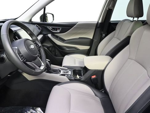 Used 2023 Subaru Forester Limited AWD/4WD image 13
