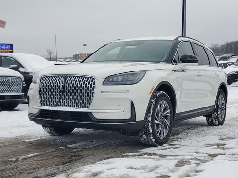 New 2026 Lincoln Corsair Premiere image 2