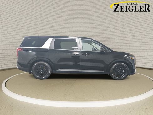 New 2026 Kia Carnival LXS image 4