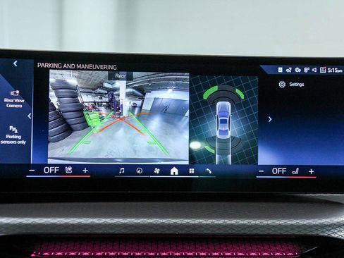 New 2026 BMW 330i Sedan w/ M Sport Package image 23