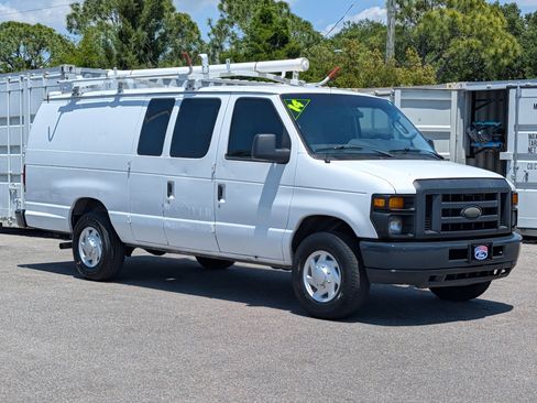 Used 2014 Ford E-250 and Econoline 250 Extended RWD image 3