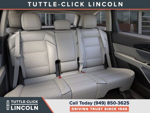 New 2026 Lincoln Nautilus Black Label w/ Jet Appearance Package image 11