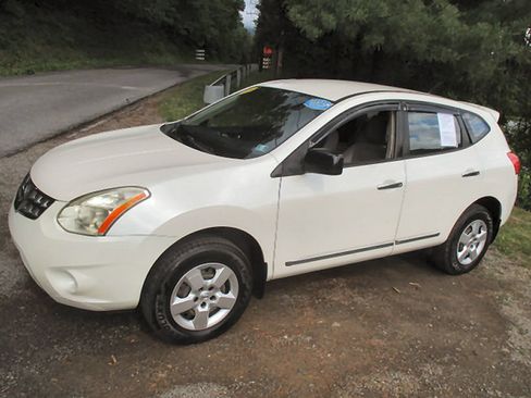 Used 2011 Nissan Rogue S AWD/4WD image 1