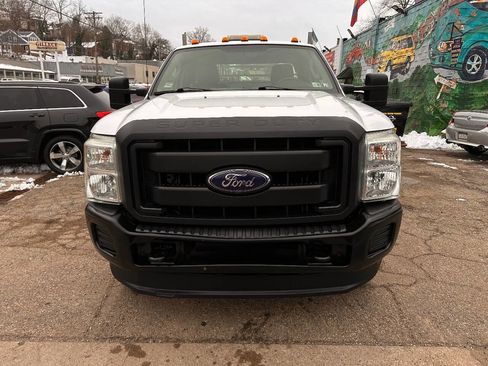 Used 2016 Ford F250 XL w/ FX4 Off-Road Package image 3