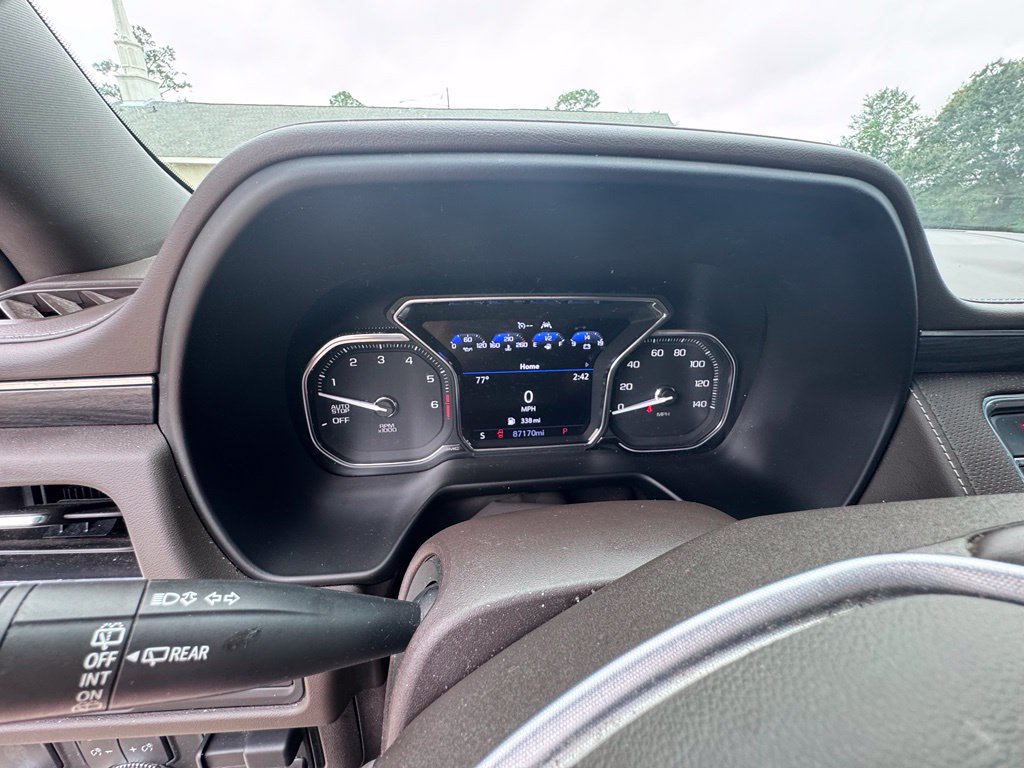 Used 2021 GMC Yukon XL SLT w/ SLT Luxury Package RWD image 30