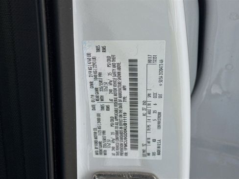 Used 2019 Ford Escape SE image 40