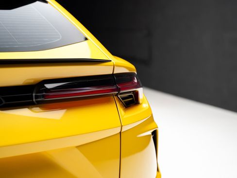 Used 2021 Lamborghini Urus AWD/4WD image 29