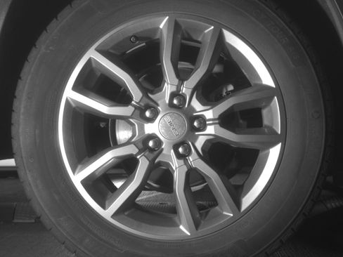 Used 2024 GMC Terrain SLT image 15