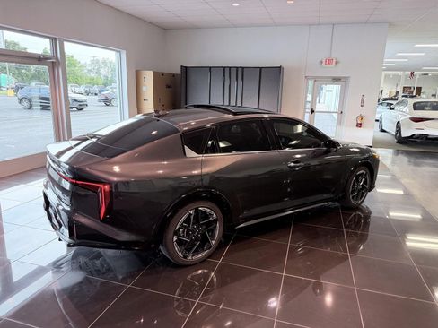 Used 2025 Kia K4 GT-Line w/ GT-Line Premium Package FWD image 10