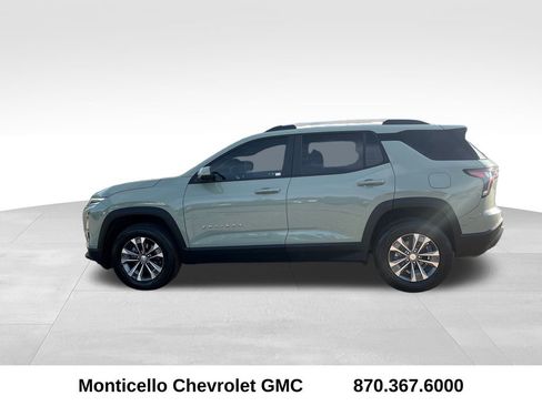 Used 2025 Chevrolet Equinox LT w/ Convenience Package II image 6