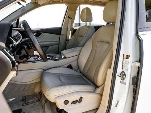 Used 2018 Audi Q7 3.0T Prestige image 37