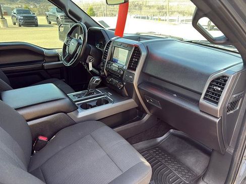 Used 2017 Ford F150 XLT w/ Equipment Group 302A Luxury image 21