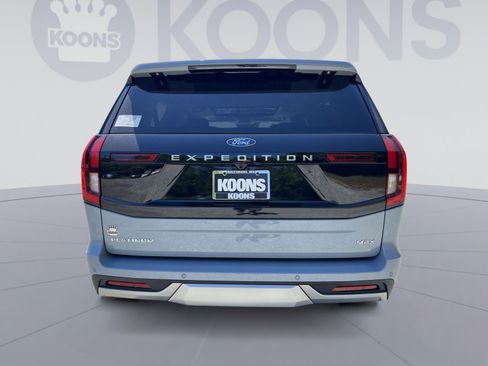 New 2026 Ford Expedition Max Platinum w/ Driver's Package AWD/4WD image 5