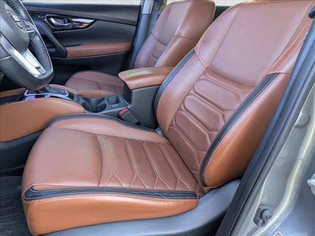 Used 2018 Nissan Rogue SL w/ Premium Package FWD image 12
