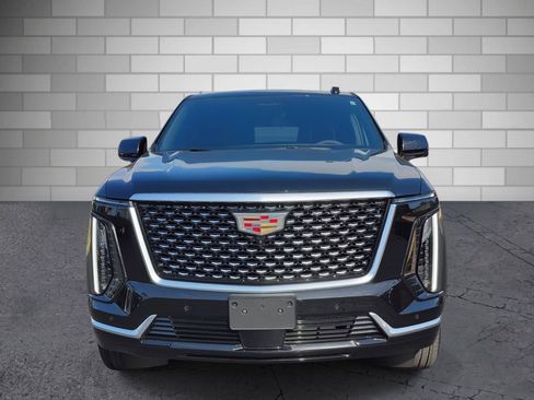 Used 2025 Cadillac Escalade ESV Premium Luxury w/ LPO, Floor Liner Package image 7