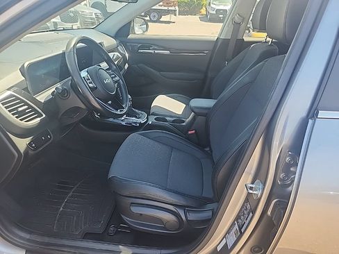 Certified 2024 Kia Seltos S FWD image 19